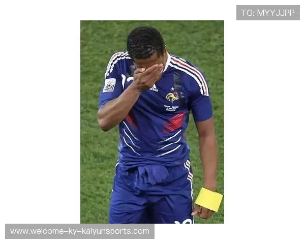 乌拉圭国家队前锋再获金靴奖提名，领跑全场，乌拉圭国家队主帅